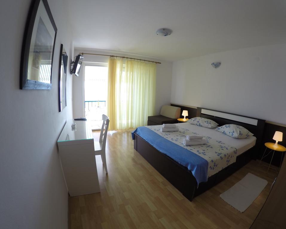 Guest House Stipe Brela Esterno foto